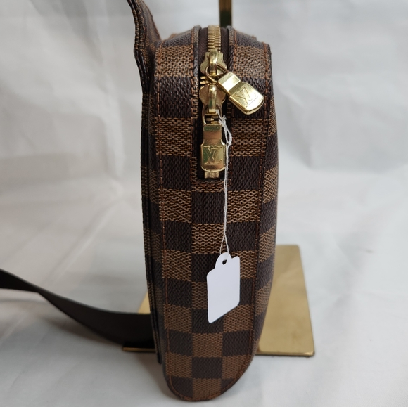 LOUIS VUITTON
Damier Ebene Geronimos - Picture 6 of 11